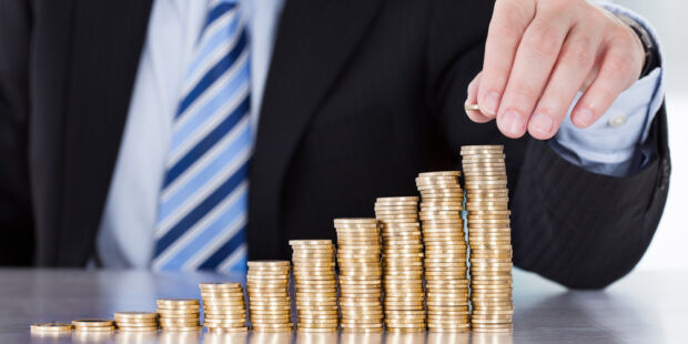 Sparen is weer ‘in’, geld op de betaalrekening laten staan daarentegen is ‘uit’. Er staat nu ruim 480 miljard euro op spaarrekeningen.
