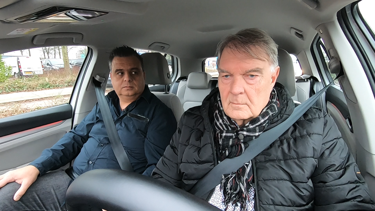 Uitzending: Rijbewijs afgenomen: verstandig of leeftijdsdiscriminatie?