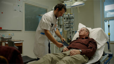 Staatssecretaris Langdurige en Maatschappelijke Zorg Nicky Pouw-Verweij vindt de ondersignalering van ouderenmishandeling zorgelijk.