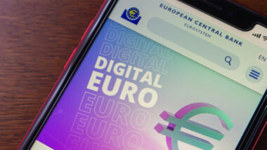 De digitale euro komt stapje voor stapje dichterbij, maar dat duurt nog wel 3 jaar. Het is een ‘moderne vorm’ van contant geld.
