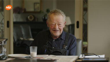 Een mantelzorgmakelaar weet precies hoe u een aanvraag voor de WMO, het PGB of de WLZ doet en waar uw familielid recht op heeft.