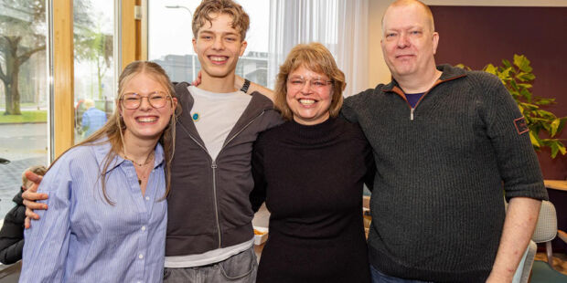 De Week van de Jonge Mantelzorger (1-7 juni) staat in het teken van jongeren die mantelzorg verlenen. Fynn Waning (16) zorgt voor zijn vader.