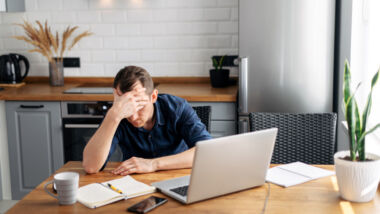 In een zesdelige artikelreeks onderzoekt Meldpunt Actueel hoe het is om op latere leeftijd te horen dat je ADHD hebt.