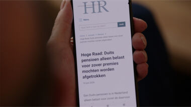 De Belastingdienst heeft tienduizenden mensen met een klein Duits pensioen jarenlang te veel belasting laten betalen.