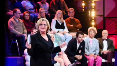 De Meldpunt Actueel Specials worden op 3 vrijdagen uitgezonden en opgevolgd door 3 debatten op de maandagen erna.