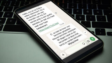 Het is aandoenlijk, maar trap er niet in. Met 1 klik op de link en 1 verkeerde handeling wordt u slachtoffer van deze nieuwe WhatsApp-hack.